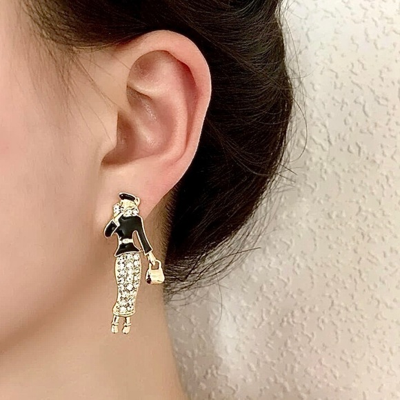 Anthropologie Jewelry - Shashi Retro Mod Shopper Rhinestone Earrings